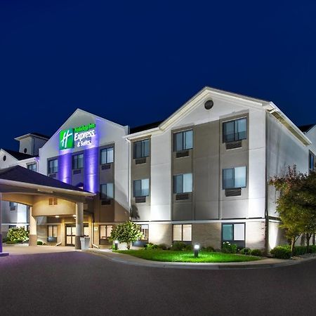 Holiday Inn Express Hotel & Suites - Belleville Area, An Ihg Hotel Dış mekan fotoğraf